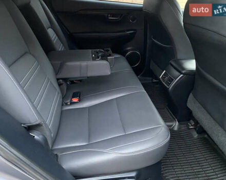 Лексус НХ 2019 в Житомире на Automoto.ua Серый Лексус НХ, объемом двигателя 2.49 л и пробегом 43 тыс. км за 32800 $, фото 33 на Automoto.ua