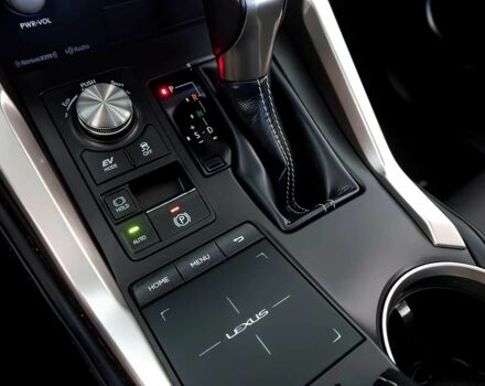 Сірий Лексус НХ, об'ємом двигуна 0 л та пробігом 59 тис. км за 7300 $, фото 11 на Automoto.ua