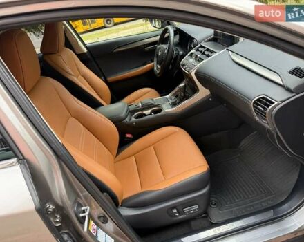 Сірий Лексус НХ, об'ємом двигуна 2.49 л та пробігом 64 тис. км за 35990 $, фото 33 на Automoto.ua