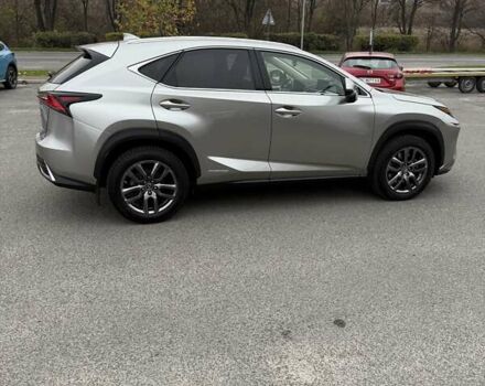 Сірий Лексус НХ, об'ємом двигуна 2.49 л та пробігом 54 тис. км за 37900 $, фото 3 на Automoto.ua