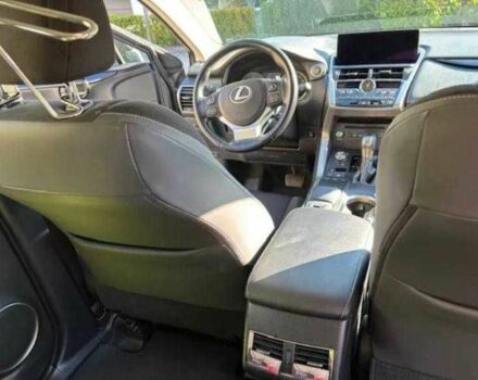 Сірий Лексус НХ, об'ємом двигуна 2 л та пробігом 53 тис. км за 17600 $, фото 12 на Automoto.ua