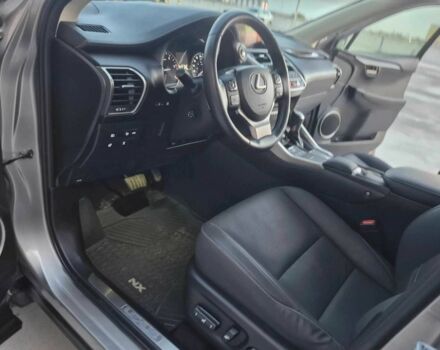 Серый Лексус НХ, объемом двигателя 2 л и пробегом 75 тыс. км за 16700 $, фото 4 на Automoto.ua