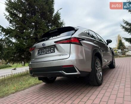 Сірий Лексус НХ, об'ємом двигуна 2.49 л та пробігом 64 тис. км за 35990 $, фото 17 на Automoto.ua
