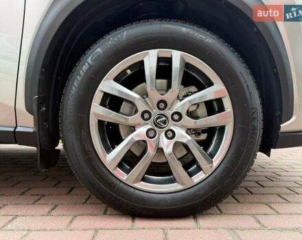 Сірий Лексус НХ, об'ємом двигуна 2.49 л та пробігом 64 тис. км за 35990 $, фото 22 на Automoto.ua