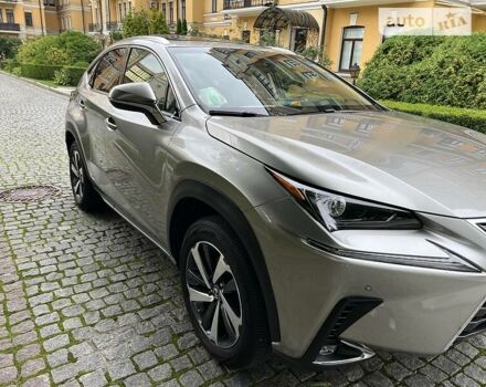 Лексус НХ 2019 в Киеве на Automoto.ua Серый Лексус НХ, объемом двигателя 2.5 л и пробегом 80 тыс. км за 38000 $, фото 9 на Automoto.ua