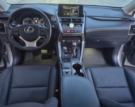 Серый Лексус НХ, объемом двигателя 2 л и пробегом 75 тыс. км за 16700 $, фото 5 на Automoto.ua