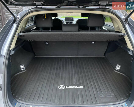 Лексус НХ 2019 в Житомире на Automoto.ua Серый Лексус НХ, объемом двигателя 2.49 л и пробегом 43 тыс. км за 32800 $, фото 31 на Automoto.ua