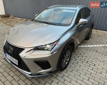 Серый Лексус НХ, объемом двигателя 2 л и пробегом 35 тыс. км за 24999 $, фото 4 на Automoto.ua