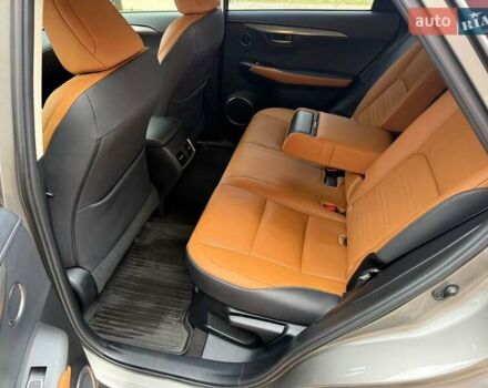 Сірий Лексус НХ, об'ємом двигуна 2.49 л та пробігом 64 тис. км за 35990 $, фото 40 на Automoto.ua