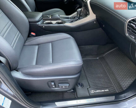Лексус НХ 2019 в Житомире на Automoto.ua Серый Лексус НХ, объемом двигателя 2.49 л и пробегом 43 тыс. км за 32800 $, фото 13 на Automoto.ua