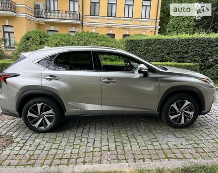 Лексус НХ 2019 в Киеве на Automoto.ua Серый Лексус НХ, объемом двигателя 2.5 л и пробегом 80 тыс. км за 38000 $, фото 10 на Automoto.ua