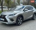 Сірий Лексус НХ, об'ємом двигуна 2 л та пробігом 82 тис. км за 27950 $, фото 1 на Automoto.ua