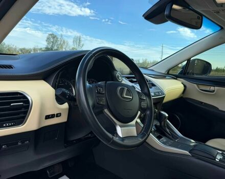 Серый Лексус НХ, объемом двигателя 2 л и пробегом 41 тыс. км за 14500 $, фото 7 на Automoto.ua