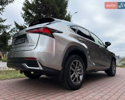 Сірий Лексус НХ, об'ємом двигуна 2.49 л та пробігом 64 тис. км за 35990 $, фото 16 на Automoto.ua