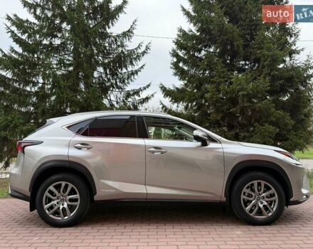 Сірий Лексус НХ, об'ємом двигуна 2.49 л та пробігом 64 тис. км за 35990 $, фото 10 на Automoto.ua