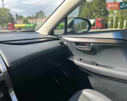 Серый Лексус НХ, объемом двигателя 2 л и пробегом 77 тыс. км за 27000 $, фото 28 на Automoto.ua