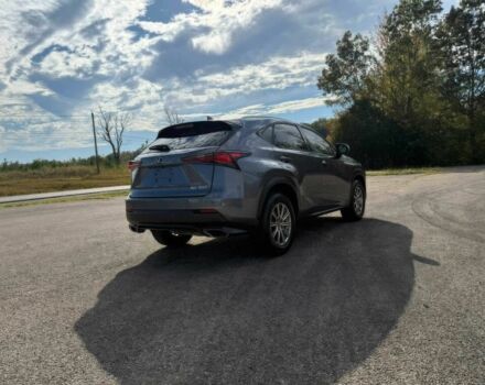 Серый Лексус НХ, объемом двигателя 2 л и пробегом 35 тыс. км за 14000 $, фото 2 на Automoto.ua