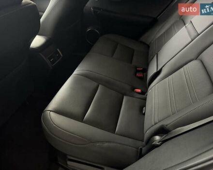 Сірий Лексус НХ, об'ємом двигуна 2 л та пробігом 26 тис. км за 29990 $, фото 20 на Automoto.ua