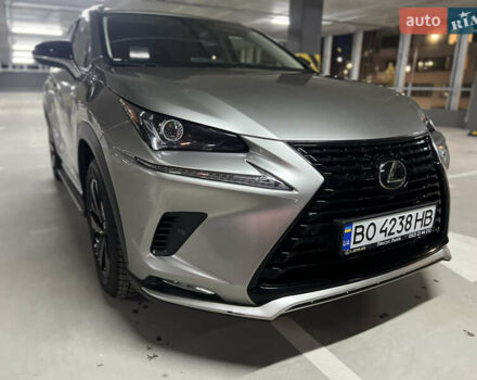 Сірий Лексус НХ, об'ємом двигуна 1.99 л та пробігом 48 тис. км за 32900 $, фото 6 на Automoto.ua
