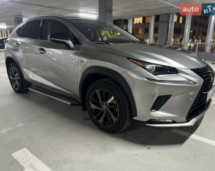 Сірий Лексус НХ, об'ємом двигуна 1.99 л та пробігом 48 тис. км за 32900 $, фото 8 на Automoto.ua
