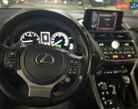 Сірий Лексус НХ, об'ємом двигуна 1.99 л та пробігом 48 тис. км за 32900 $, фото 32 на Automoto.ua