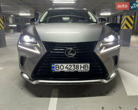 Сірий Лексус НХ, об'ємом двигуна 1.99 л та пробігом 48 тис. км за 32900 $, фото 19 на Automoto.ua