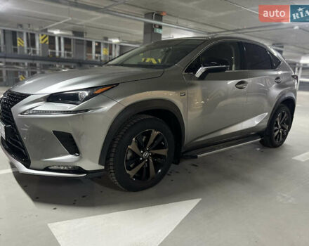 Сірий Лексус НХ, об'ємом двигуна 1.99 л та пробігом 48 тис. км за 32900 $, фото 1 на Automoto.ua