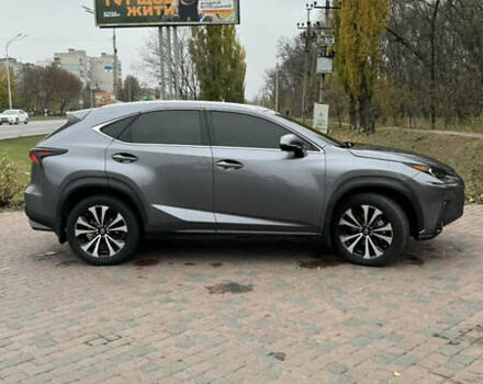 Серый Лексус НХ, объемом двигателя 2 л и пробегом 69 тыс. км за 30900 $, фото 4 на Automoto.ua