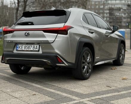 Сірий Лексус НХ, об'ємом двигуна 2 л та пробігом 35 тис. км за 29900 $, фото 3 на Automoto.ua