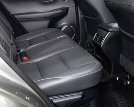 Сірий Лексус НХ, об'ємом двигуна 2 л та пробігом 29 тис. км за 35200 $, фото 39 на Automoto.ua