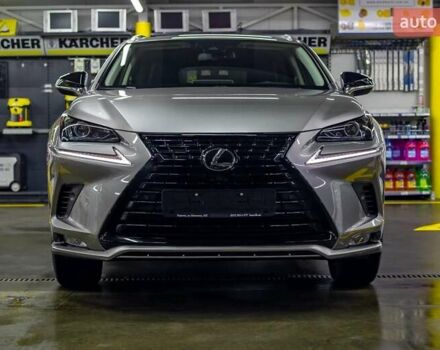 Сірий Лексус НХ, об'ємом двигуна 2 л та пробігом 29 тис. км за 35200 $, фото 2 на Automoto.ua