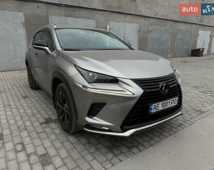 Серый Лексус НХ, объемом двигателя 2 л и пробегом 48 тыс. км за 32000 $, фото 5 на Automoto.ua