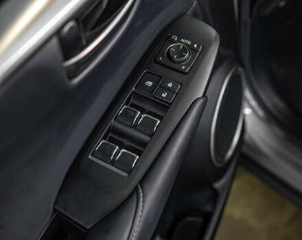 Серый Лексус НХ, объемом двигателя 2 л и пробегом 29 тыс. км за 33800 $, фото 58 на Automoto.ua