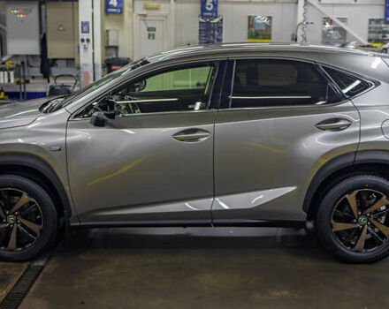 Серый Лексус НХ, объемом двигателя 2 л и пробегом 29 тыс. км за 33800 $, фото 18 на Automoto.ua