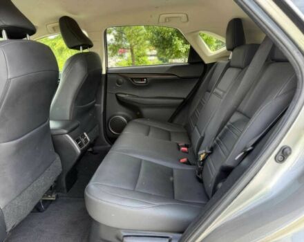 Сірий Лексус НХ, об'ємом двигуна 2 л та пробігом 30 тис. км за 23400 $, фото 12 на Automoto.ua