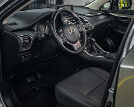 Сірий Лексус НХ, об'ємом двигуна 2 л та пробігом 29 тис. км за 35200 $, фото 29 на Automoto.ua