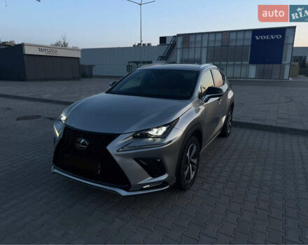 Серый Лексус НХ, объемом двигателя 2 л и пробегом 53 тыс. км за 29700 $, фото 7 на Automoto.ua