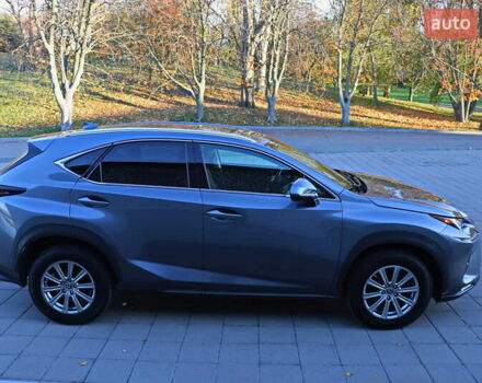 Сірий Лексус НХ, об'ємом двигуна 2 л та пробігом 61 тис. км за 35555 $, фото 6 на Automoto.ua