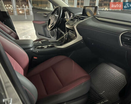 Сірий Лексус НХ, об'ємом двигуна 1.99 л та пробігом 48 тис. км за 32900 $, фото 29 на Automoto.ua