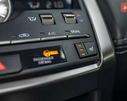 Сірий Лексус НХ, об'ємом двигуна 2 л та пробігом 29 тис. км за 35200 $, фото 28 на Automoto.ua