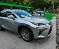 Сірий Лексус НХ, об'ємом двигуна 2.49 л та пробігом 34 тис. км за 38500 $, фото 1 на Automoto.ua