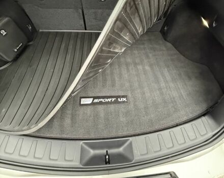 Сірий Лексус НХ, об'ємом двигуна 2 л та пробігом 35 тис. км за 29900 $, фото 21 на Automoto.ua