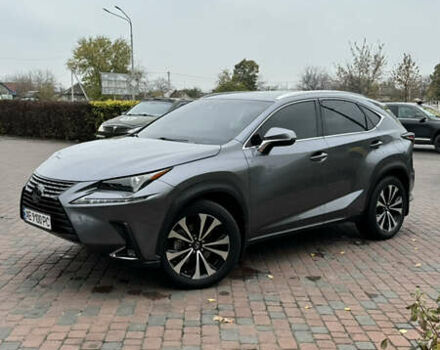 Серый Лексус НХ, объемом двигателя 2 л и пробегом 69 тыс. км за 30900 $, фото 8 на Automoto.ua