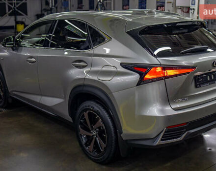 Сірий Лексус НХ, об'ємом двигуна 2 л та пробігом 29 тис. км за 35200 $, фото 7 на Automoto.ua