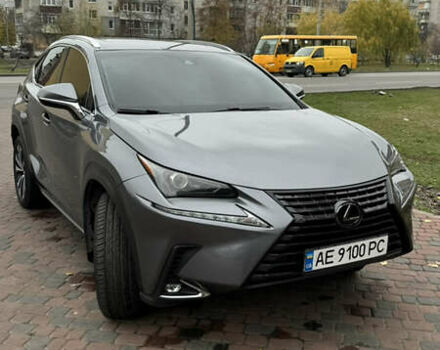 Серый Лексус НХ, объемом двигателя 2 л и пробегом 69 тыс. км за 30900 $, фото 5 на Automoto.ua