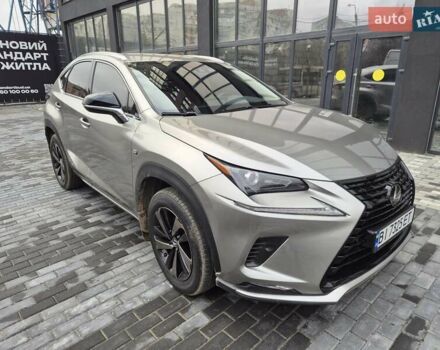 Сірий Лексус НХ, об'ємом двигуна 1.99 л та пробігом 28 тис. км за 37500 $, фото 1 на Automoto.ua