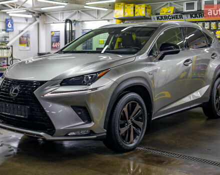 Серый Лексус НХ, объемом двигателя 2 л и пробегом 29 тыс. км за 33800 $, фото 5 на Automoto.ua