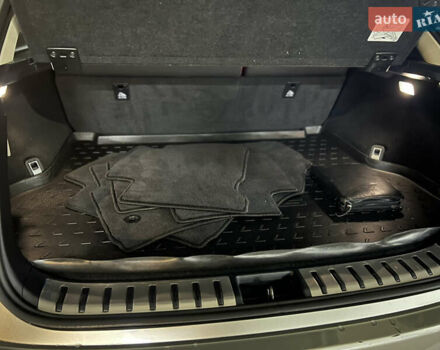 Сірий Лексус НХ, об'ємом двигуна 1.99 л та пробігом 48 тис. км за 32900 $, фото 46 на Automoto.ua