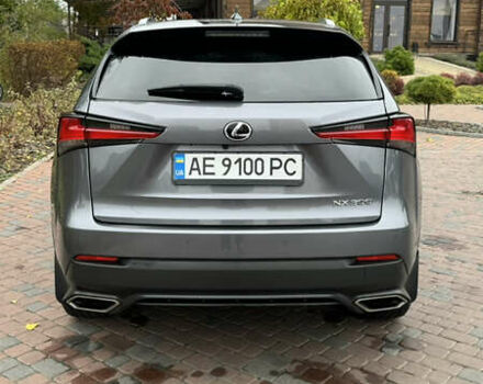 Серый Лексус НХ, объемом двигателя 2 л и пробегом 69 тыс. км за 30900 $, фото 2 на Automoto.ua