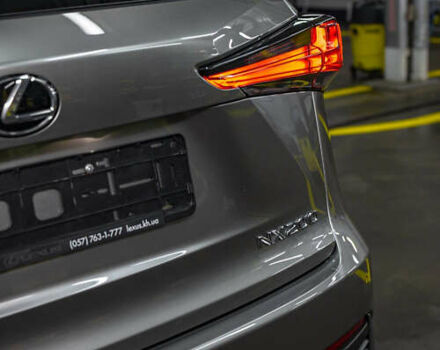 Сірий Лексус НХ, об'ємом двигуна 2 л та пробігом 29 тис. км за 35200 $, фото 14 на Automoto.ua